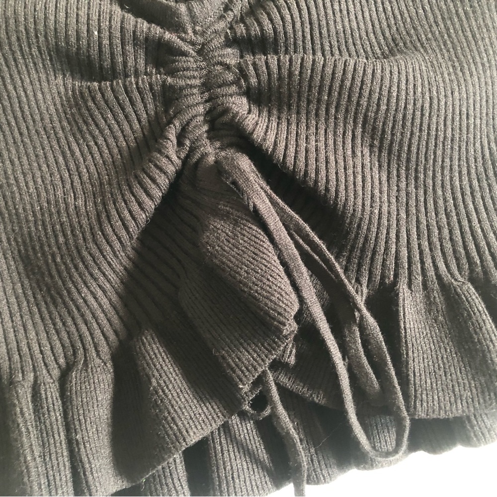 🖤ZAFUL Black Ribbed Ruffle Crop Top Small 🖤 - Picture 8 of 9